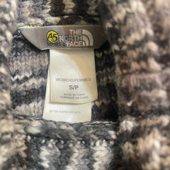 The Northface A5 series women’s wool/acrylic turtleneck sweater size small grey - Picture 3 of 6